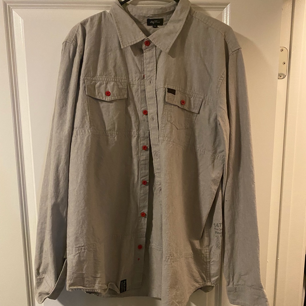 Lrg Button Up